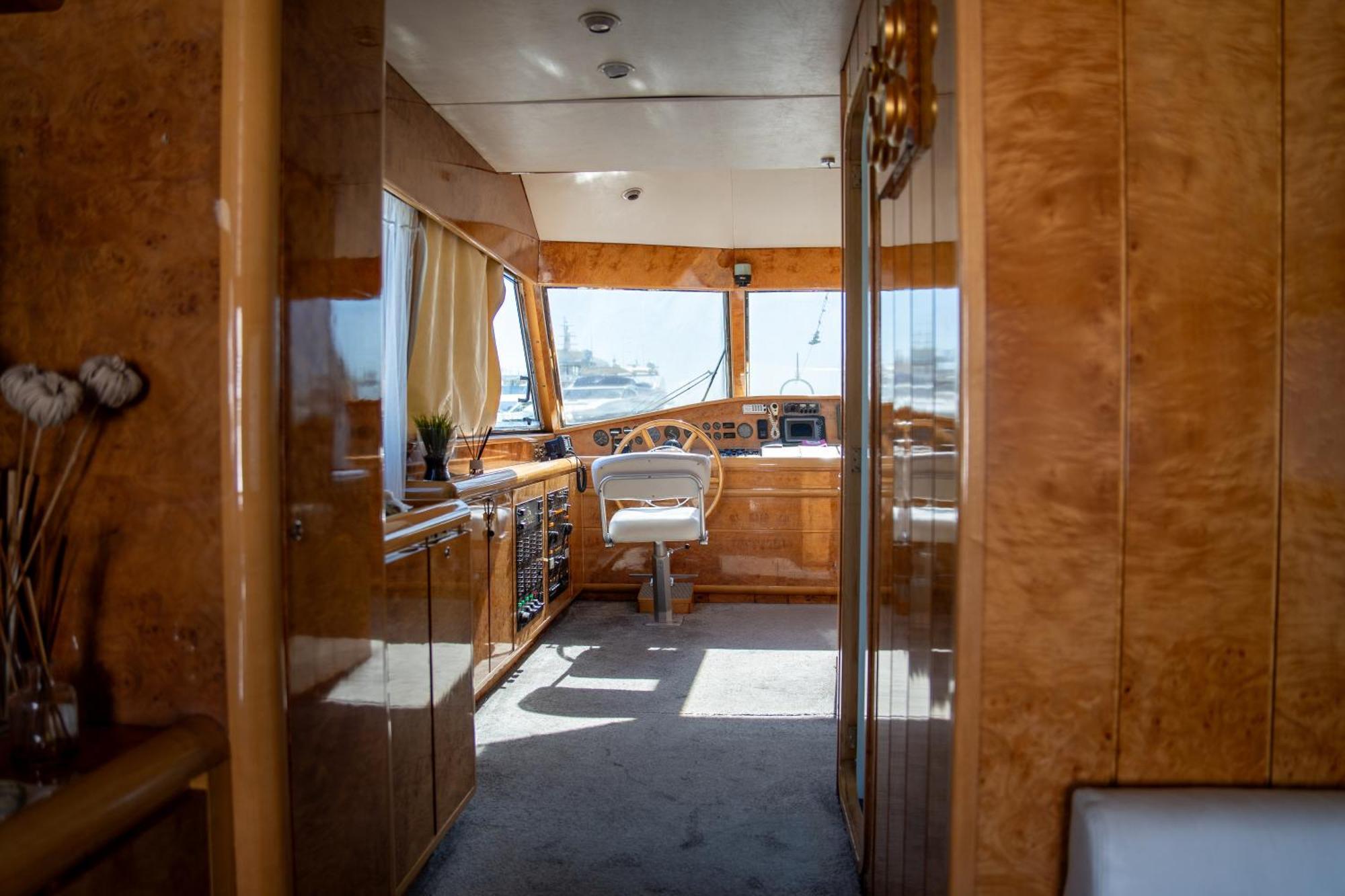 فندق Boat Aloha سان أدريان دي بيزوس المظهر الخارجي الصورة