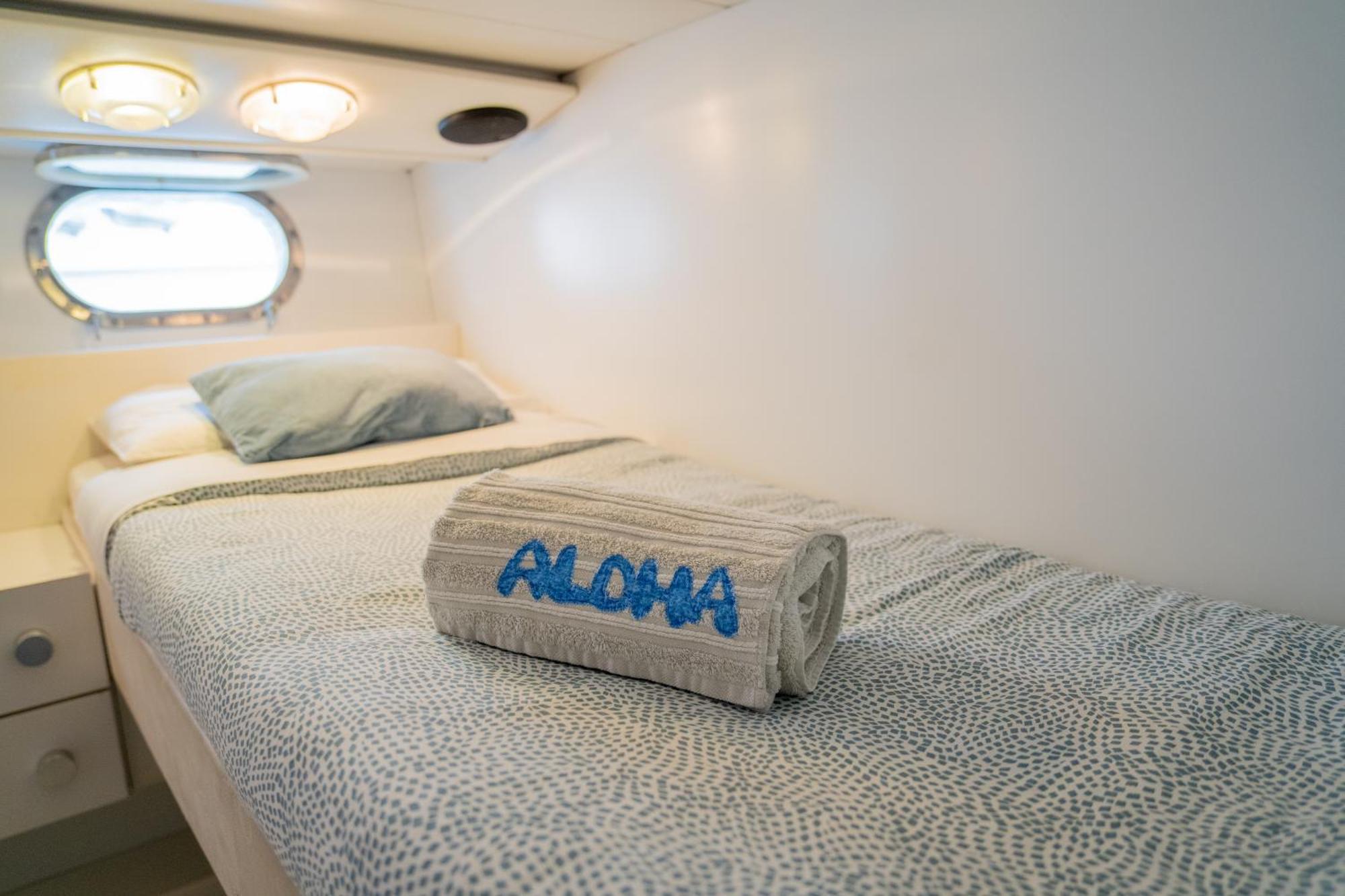 فندق Boat Aloha سان أدريان دي بيزوس المظهر الخارجي الصورة