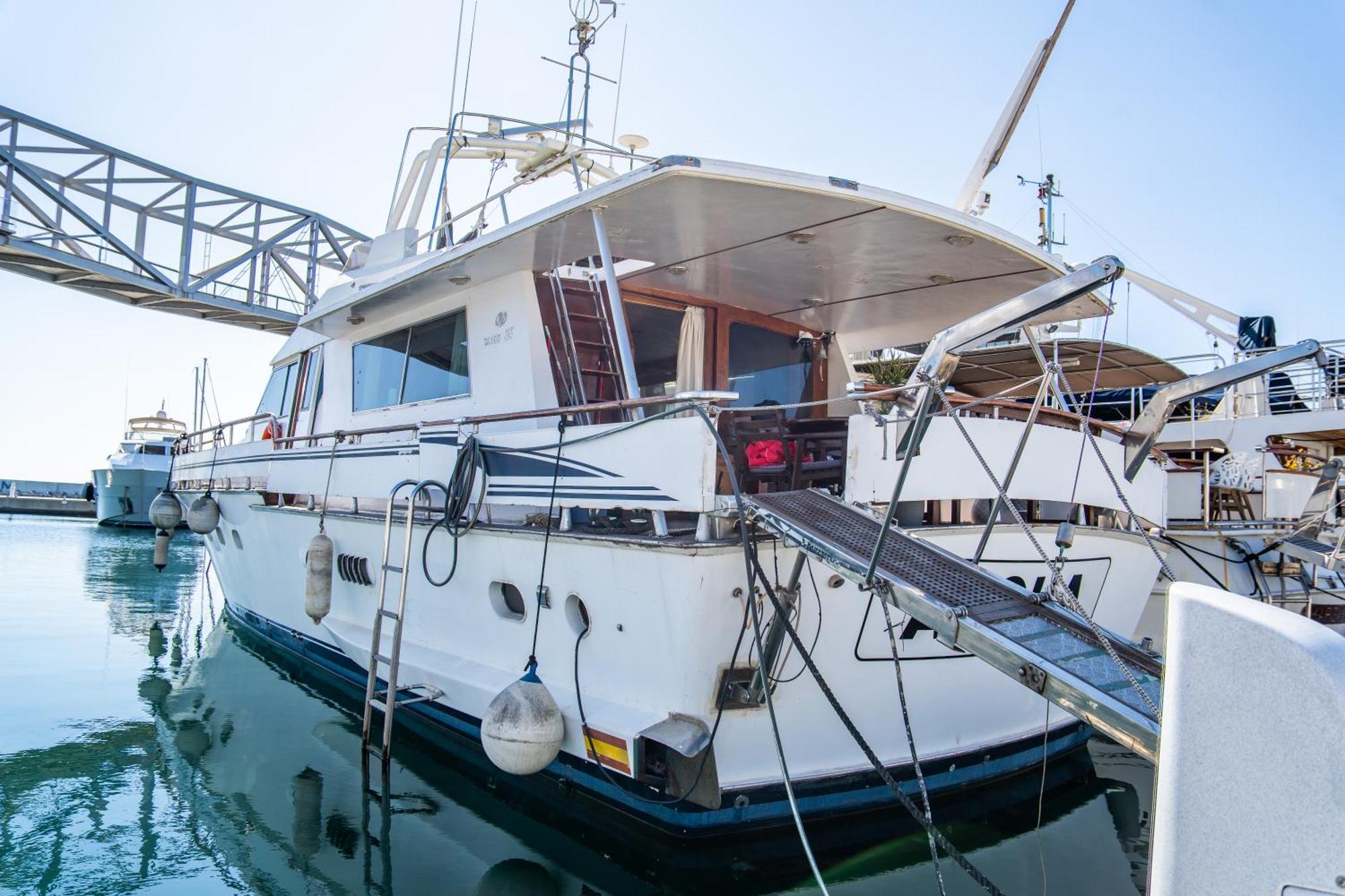 فندق Boat Aloha سان أدريان دي بيزوس المظهر الخارجي الصورة